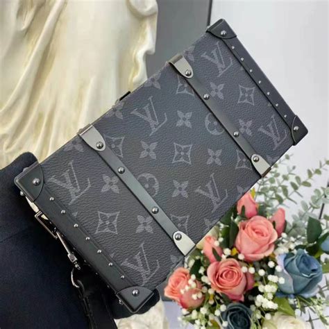 lv wallet trunk